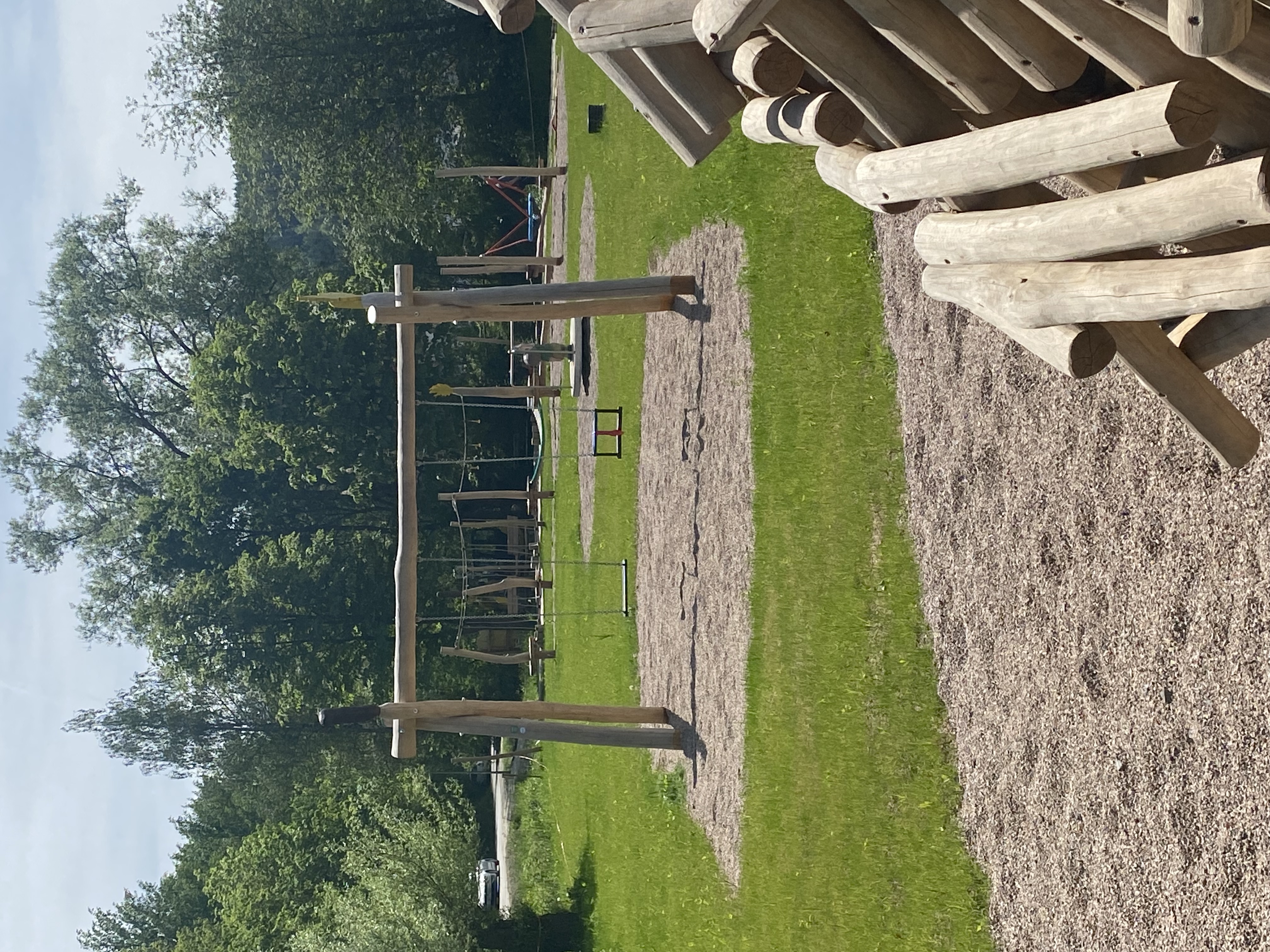 Schaukel am Themenweg Grünes Band Leider haben wir keinen Alternativtext zu diesem Bild. Wir arbeiten daran und bitten um Ihr Verständnis.