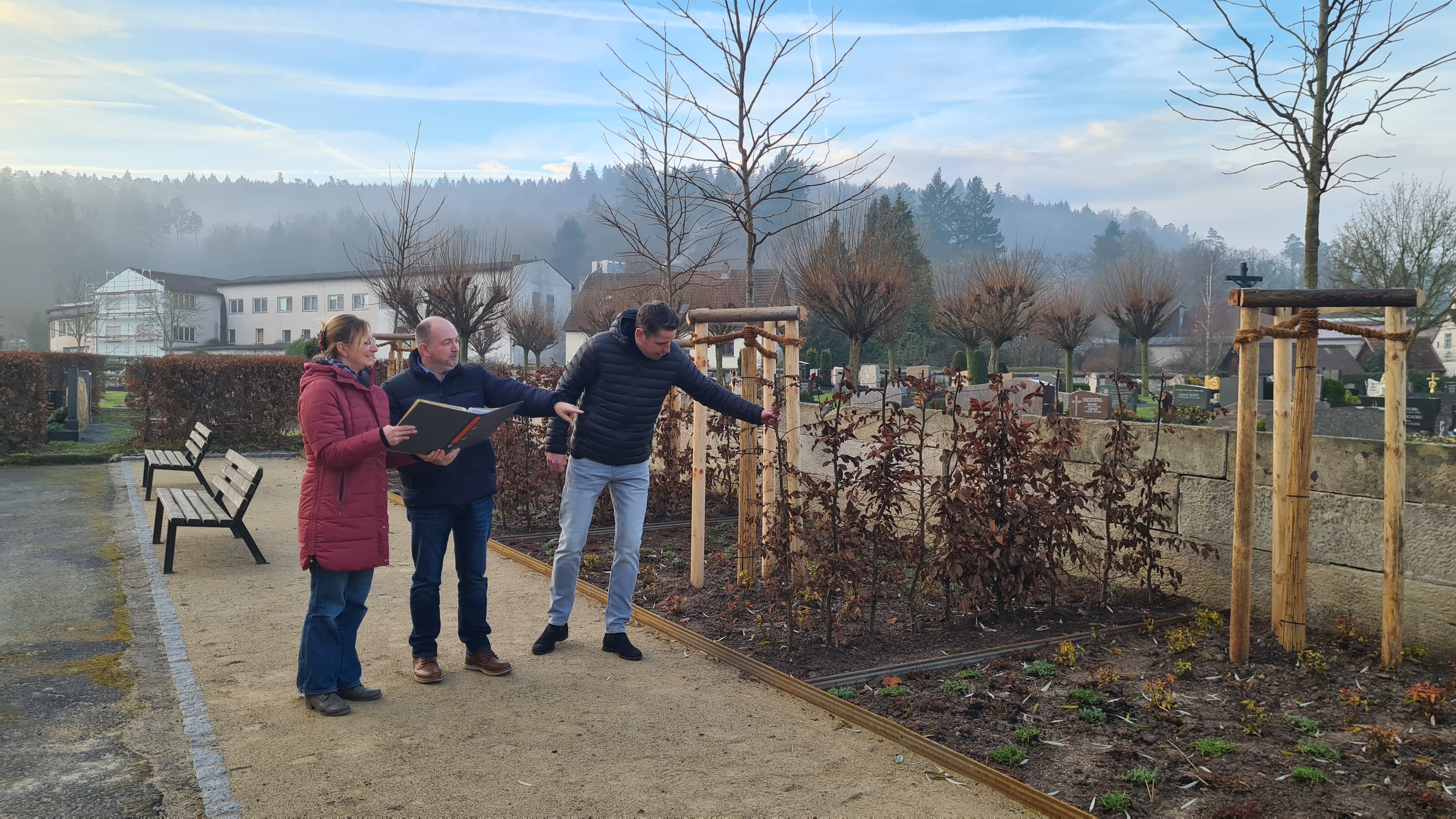 Neue Bestattungsmöglichkeit auf dem Friedhof Mitwitz